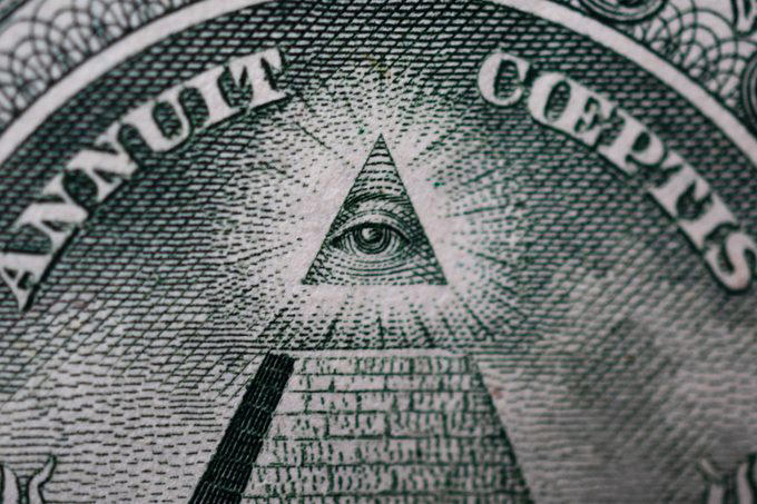 George Washington’s portrait, Design around the ones, Department of the Treasury seal, Letter in a circle, Note position letter and number, Eye above the pyramid, Letters on the base of the pyramid, Eagle’s shield, Eagle’s talons, Collections of 13, Latin phrases, About the expert, Why trust us