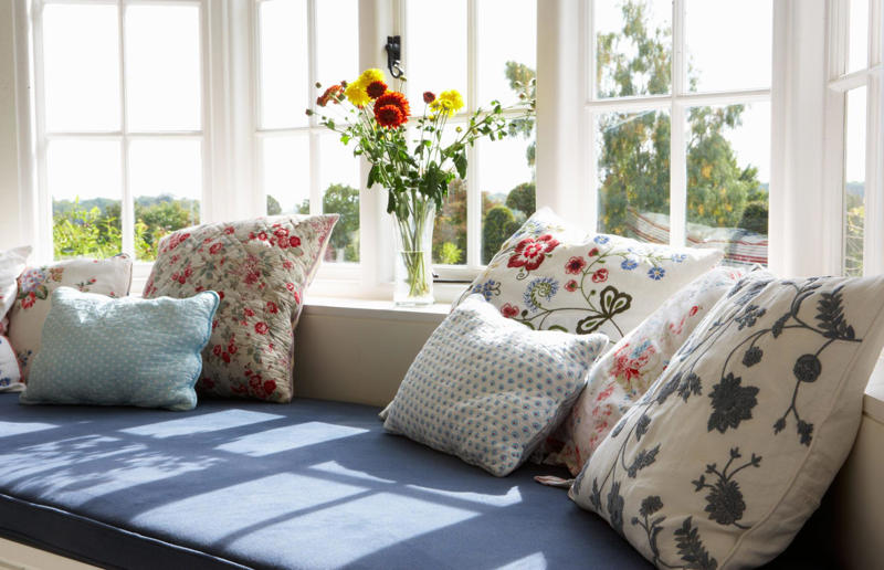 Window seats Blasts from the homeware past, Sunken seating areas, Garden swing seats, Geometric wallpaper, Silk and satin sheets, Sputnik Chandeliers, Heated hostess trolleys, Oversized table lamps, Painted door frames, Plaid decor, Mosaic-inspired patterns, Classic cookery aids, Spinning colanders, Plates on walls, Decorating with stripes, Silent servants, Toile Du Jouy prints, Step-up baths, Chrome furnishings, Bed curtains and canopies, Mid-century stonework, Teasmade, Dark wooden cladding, Transom windows, Window seats, Writing desks, Airing cupboards, Clothes drying racks, Stable doors, Hostess trolleys, TV cabinets, Biscuit tins, Radio alarm clocks, Lazy Susans, Magazine racks, Clotheslines, Doorstep shoe scrapers, Paper towel holders, Dish-drying cabinets, Wicker shopping baskets, Terrific teapots, Cast iron trivets, TV tray tables, Bathtub caddies, Laundry chutes, Modular sofas, Serving hatches