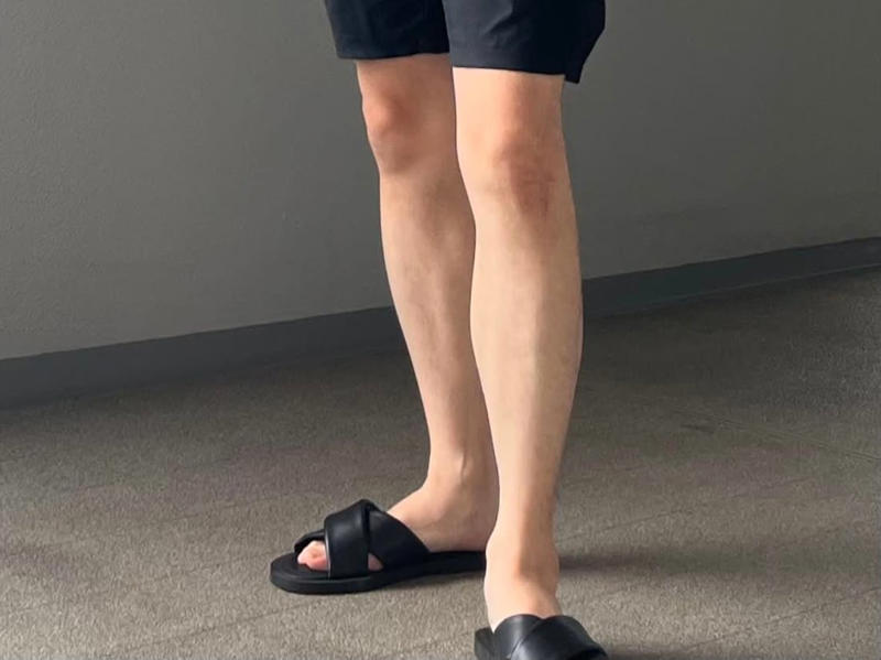 ハーフパンツが集中砲火を浴びる納得の理由, 「よそゆきハーフパンツ」2つの絶対ルール, 露出を相殺する「襟」と「靴」、そして「すきかみそり」, ドラッグストアで買える「すきかみそり」を使う