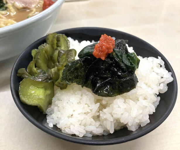 【新宿】24時間いつでも味わえる！すっきりでもコクのある“東京豚骨ラーメン”「とんこつらーめん 氣華」, 【代々木上原】和洋中が融合した一杯は星付き＆殿堂の旨さ！無化調・自家製麺・トリプルスープの3つの柱を重視した「Japanese Soba Noodles 蔦」, 【経堂】黄金スープにまるっと1匹！炭火焼きの香ばしい鮎を豪快に味わう「炭火焼き あゆラーメン GOTTAKU」, 【町田】“御三家”から受け継ぐ旨さがここに！家系の名店「ラーメン町田家 町田本店」, 【小田原】厳選カルビとスパイシーなスープのおいしさが溶け込む名物ラーメン「かるびラーメン 小田原ミナカ店」
