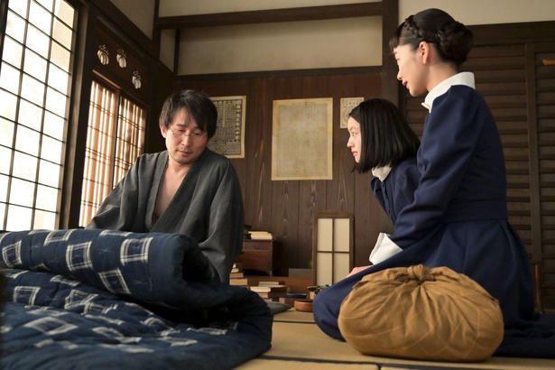 すれ違う看病婦と看護婦見習い…患者に寄り添う見習いたちの優しさ, 明かされるフユの過酷な二重生活…直美が提案した“ある条件”, フユの自宅へ訪問…夫・康介の洗髪で伝える“看護”の心, フユの苦境に共感の声…じろう演じる夫・康介の登場にも反響