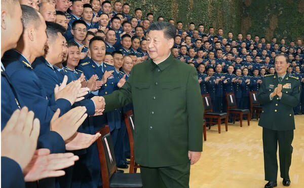 張又侠氏の「遺言状」が波紋…なぜただ事ではないのか, 習近平式の軍統制・台湾政策に正面から異論,  軍上層部の粛清・ロケット軍をめぐる人事再編と重なった時期,  真偽を巡る議論は続くも、浮かび上がった「権力不安」, 台湾有事や南シナ海の緊張にも波及しかねない不安要素, 米国と同盟国は、この“不穏なサイン”をどう読むのか, 「江南タイムズ」で最も閲覧された記事