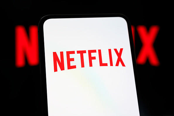 ‟おじさん”を狙い撃ち, Netflixの全方位戦略, 海外大ヒット作も日本では大コケ, ホームラン主義へのシフト, 「大ヒットの空気」への懸念