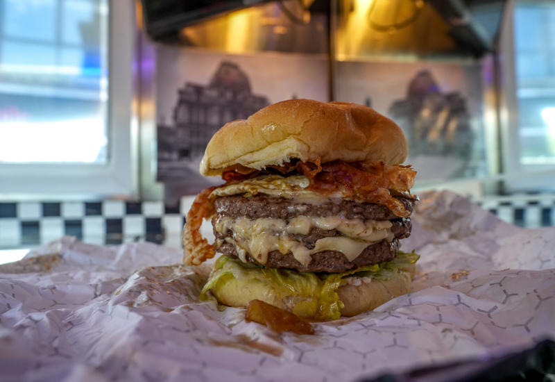 How it became Haven Bros., The diner's diners, What to order? , Sweet tooth