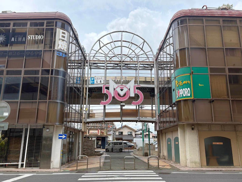 整然としているのに、人の姿が見えない街, にぎわいは駅前ではなく郊外にあった, 土浦駅前は「観光」と「日常」が混ざる場所だった, つくばにとって、土浦は「数ある近隣自治体の一つ」, 駅前商業の終わりは、土浦だけの問題ではなかった