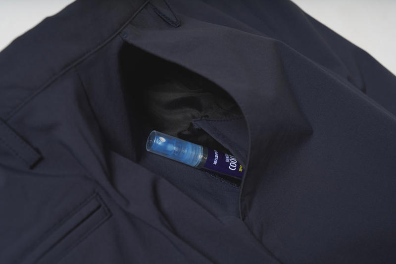 1,900円の衝撃!万能すぎる「ワンダーストレッチ(R)ハイパースラックス」, 100回洗濯しても撥水が続く!? 耐摩耗100万回をクリアした最強生地, オンオフ兼用でストレスフリー!現代のニーズに応える神ディテール, ベルトレスでも穿ける!スマホ収納に便利な右ポケットの2重構造, キックバック性が高い2WAYストレッチで最高の穿き心地を実現, 【まとめ】オフィスワーカーにも激推ししたいハイスペックな1本