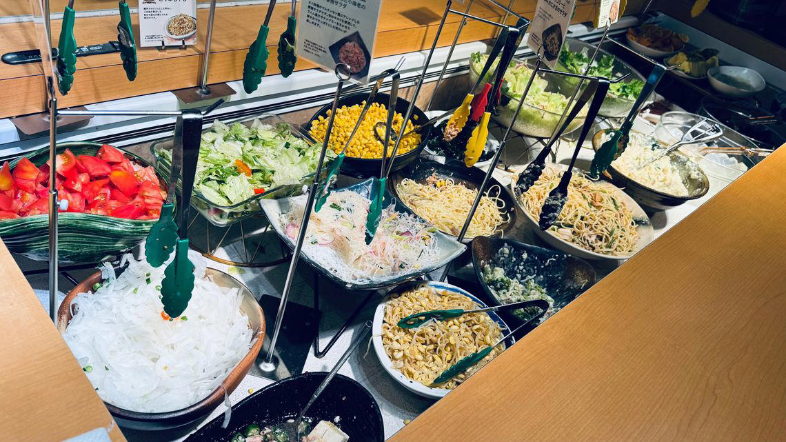 掲げるのは「ご馳走カンパニー」の実現, 目の前に広がる光景に圧倒された, スイーツやドリンクメニューも充実, コスト高が続く外食業界でなぜここまで収益が改善できるのか, 価格改定成功の構造分析, この好業績に、死角はあるか