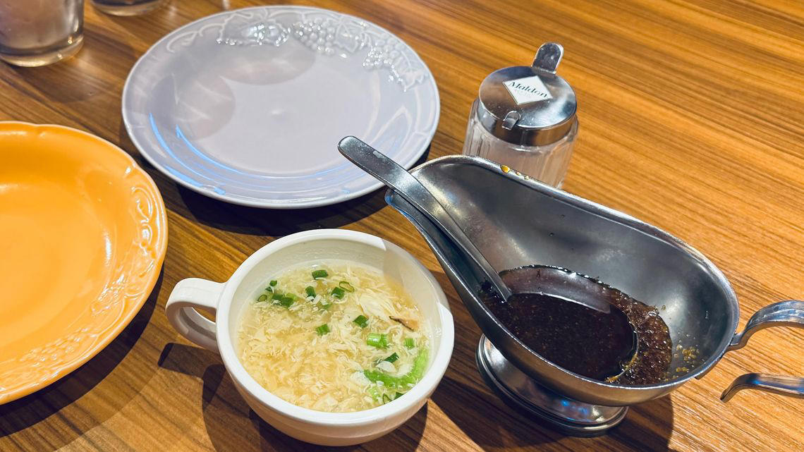 掲げるのは「ご馳走カンパニー」の実現, 目の前に広がる光景に圧倒された, スイーツやドリンクメニューも充実, コスト高が続く外食業界でなぜここまで収益が改善できるのか, 価格改定成功の構造分析, この好業績に、死角はあるか