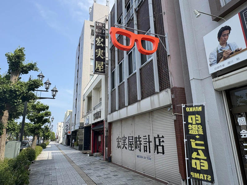 ①企業縮小だけでは説明できない閉店理由, ②顧客の6割が企業関係者だった, ③地形・供給所・水戸という三重の制約, ④「ヘソのない都市」…市内でも4極に分散していた, ⑤50年経っても変わらなかった構造