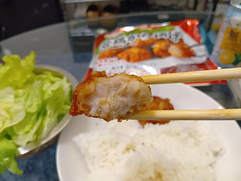 酷評のベストプライス。本当にマズイのか徹底検証, ☆1.6「早ゆでスパゲッティ」筆者の正直な感想, パスタソースと絡めて食べてみる, ☆2.0「若鶏から揚げ」筆者の正直な感想, リニューアルされて高評価も増えている, ☆2.4「キーマカレー」筆者の正直な感想, 番外編　☆1.2「ロールキャベツ」筆者の正直な感想, なぜか口コミと乖離する私の感想