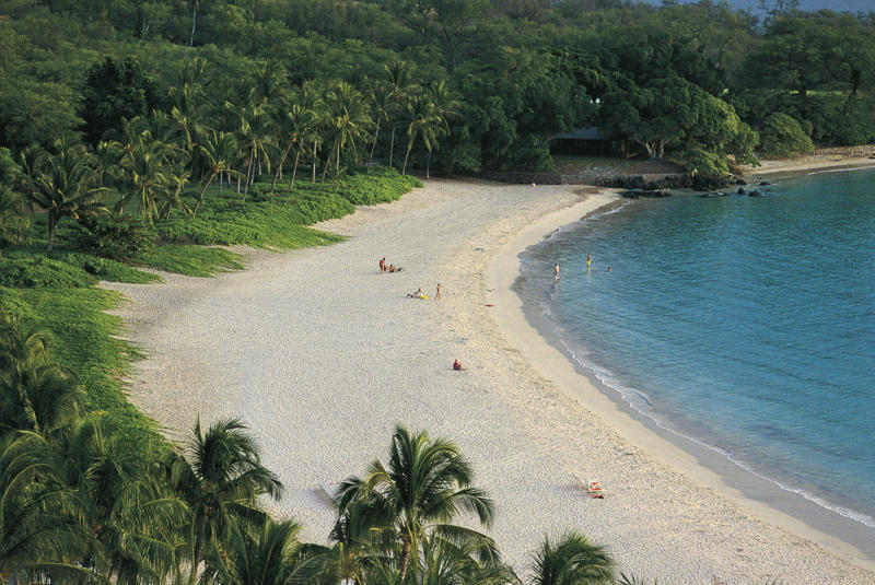 1. Poipu Beach: Kauai, Hawaii, 2. St. Andrews State Park: Panama City, Florida, 3. Caladesi Island State Park: Dunedin, Florida, 4. Wailea Beach – Maui, Hawaii, 5. Main Beach – East Hampton, New York, 6. Delnor-Wiggins Pass State Park – Naples, Florida, 7. Beachwalker Park – Kiawah Island, South Carolina, 8. Kaunaoa Beach – The Island of Hawaii, 9. Lanikai Beach – Oahu, Hawaii, 10. Coast Guard Beach – Cape Cod, Massachusetts