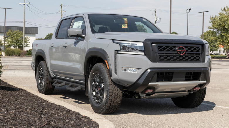 Ford F-150 (2015–2020), Chevrolet Silverado / GMC Sierra (2015–2019), RAM 2500/3500 HD (2019–2023), Toyota Tundra (2022–2024), Nissan Titan / Frontier (2020–2022), How we made the list