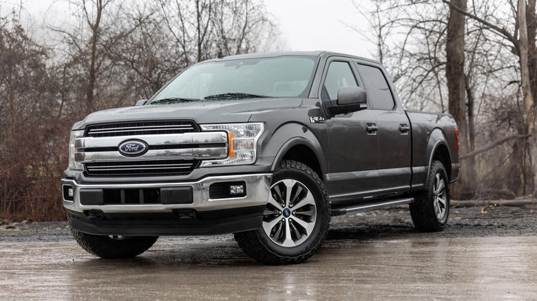Ford F-150 (2015–2020), Chevrolet Silverado / GMC Sierra (2015–2019), RAM 2500/3500 HD (2019–2023), Toyota Tundra (2022–2024), Nissan Titan / Frontier (2020–2022), How we made the list