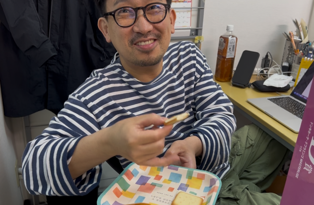 ・圧倒的な人の多さ, ・実際に食べてみた, ・ブラインドテスト的に食べ比べ, ・佐藤英典 → スノーミルクチーズの方が美味い, ・中澤星児 → お土産として渡すならスノーミルクチーズ, ・GO羽鳥 → スノーミルクチーズの方が美味い, ・原田たかし → スノーミルクチーズの方が美味い, ・Yoshio → 白い恋人の方が美味い, ・P.K.サンジュン → 白い恋人の方が美味い, ・あひるねこ → スノーミルクチーズの方が美味い, ・ジュンくん → 白い恋人の方が美味い, ・今回ご紹介したイベントの詳細データ