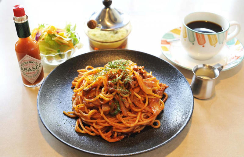 王道純喫茶で味わう昔ながらのナポリタン『珈琲 琵琶湖』, 『珈琲 琵琶湖』店舗詳細, オリジナリティあふれるモーニングが自慢！『きりん珈琲』, 『きりん珈琲』店舗詳細, ロートレックの作品を飾った古き良きパリのカフェ『チェリー』, 『チェリー』店舗詳細, 時がゆっくりと流れる昭和レトロ喫茶『テラス・ドルチェ』, 『テラス・ドルチェ』店舗詳細, スペシャリティコーヒーに定食、お酒まで楽しめる『Cafe ig（カフェ アイジー）』, 日本茶で楽しむ和スタイルカフェ『KAKUMEI Burger&amp;Café』, おいしいマクロビで心も体もリセット『ひだまりカフェ』, 『ひだまりカフェ』店舗詳細