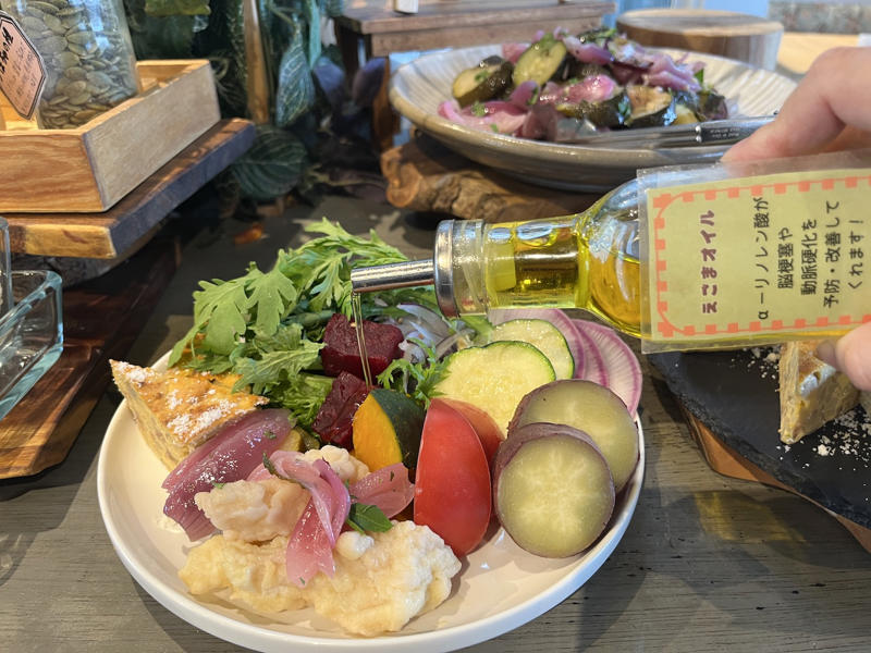 お弁当も可。手仕事の温かみが伝わるこだわり定食『キッチン ホーリー』, 『キッチン ホーリー』店舗詳細, 子供からお年寄りまでミートソースの虜（とりこ）に『bottega 柏店』, 『bottega 柏店』店舗詳細, 希少豚「林SPF」を岩塩で味わうとんかつ定食『とんかつ瓢（ひさご）』, 『とんかつ瓢』店舗詳細, 一度食べたらヤミツキのカシミールカレー『カレーの店 ボンベイ本店』, 『カレーの店ボンベイ』店舗詳細, おかわり自由のサラダもランチの名物『ワイン&amp;クラフトビール肉バル ティグリ』, 『ワイン&amp;クラフトビール肉バル ティグリ』店舗詳細, 噛み締めるほどに旨味弾けるローストポークオーバーライス『食堂endo』, 『食堂endo』店舗詳細, 濃厚なニンニクソースの鹿丼を味わう『クラフトビールとジビエ 地産地消Cafe&amp;Bar Cluster』, 『クラフトビールとジビエ 地産地消Cafe&amp;Bar Cluster』店舗詳細, 楽しみは鮮度がきわだつサラダバー『ザ・ライフ』, 一度では口に収まらない！ 名物からあげの定食『わとか食堂 柏豊四季台店』, 『わとか食堂 柏豊四季台店』 店舗詳細, 柏で60年以上愛される町中華『麺処・餃子処 TESHI』, 『麺処・餃子処 TESHI』店舗詳細, 柏野菜の手料理は、体が喜ぶ味わい『Vegetable &amp; fruit 古民家カフェ conaya』, 『Vegetable &amp; fruit 古民家カフェ conaya』店舗詳細, 中国野菜の聖地で味わう独創的な味『中国料理文菜華（ぶんさいか）』, 『中国料理文菜華』店舗詳細, ワインの供は地元の朝採れ野菜料理『クアトロ・スタジオーネ』, 『クアトロ・スタジオーネ』店舗詳細, 1、2人なら、店主との会話も楽しいカウンターへ『お料理 なかき』, 『お料理 なかき』店舗詳細, ハレの日に出かけたい中華の名店『老中国菜 知味斎』, 『老中国菜 知味斎』店舗詳細, 余韻の長～い郷土料理とワインを『Trattoria Chicco』, 味わうほどに痛感するナポリへの心意気『Pizzeria Tintarella』, 皿に凝縮された手仕事の結晶『BISTRO GAVROCHE』