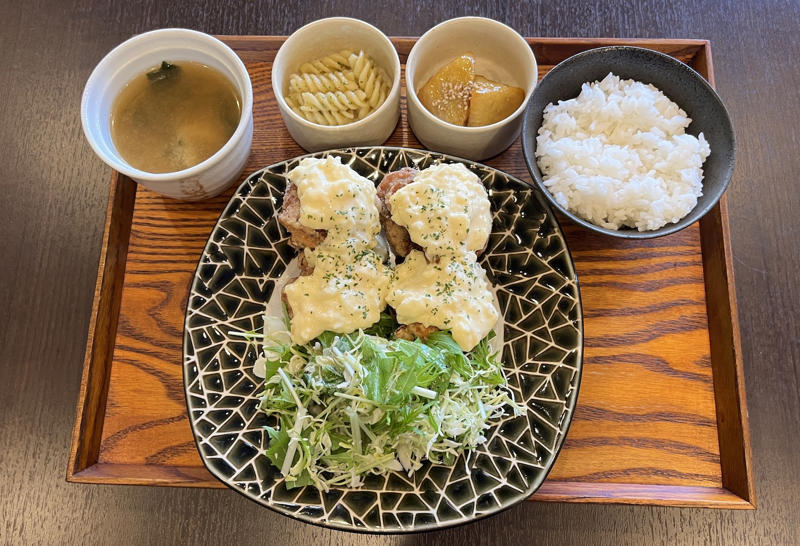 お弁当も可。手仕事の温かみが伝わるこだわり定食『キッチン ホーリー』, 『キッチン ホーリー』店舗詳細, 子供からお年寄りまでミートソースの虜（とりこ）に『bottega 柏店』, 『bottega 柏店』店舗詳細, 希少豚「林SPF」を岩塩で味わうとんかつ定食『とんかつ瓢（ひさご）』, 『とんかつ瓢』店舗詳細, 一度食べたらヤミツキのカシミールカレー『カレーの店 ボンベイ本店』, 『カレーの店ボンベイ』店舗詳細, おかわり自由のサラダもランチの名物『ワイン&amp;クラフトビール肉バル ティグリ』, 『ワイン&amp;クラフトビール肉バル ティグリ』店舗詳細, 噛み締めるほどに旨味弾けるローストポークオーバーライス『食堂endo』, 『食堂endo』店舗詳細, 濃厚なニンニクソースの鹿丼を味わう『クラフトビールとジビエ 地産地消Cafe&amp;Bar Cluster』, 『クラフトビールとジビエ 地産地消Cafe&amp;Bar Cluster』店舗詳細, 楽しみは鮮度がきわだつサラダバー『ザ・ライフ』, 一度では口に収まらない！ 名物からあげの定食『わとか食堂 柏豊四季台店』, 『わとか食堂 柏豊四季台店』 店舗詳細, 柏で60年以上愛される町中華『麺処・餃子処 TESHI』, 『麺処・餃子処 TESHI』店舗詳細, 柏野菜の手料理は、体が喜ぶ味わい『Vegetable &amp; fruit 古民家カフェ conaya』, 『Vegetable &amp; fruit 古民家カフェ conaya』店舗詳細, 中国野菜の聖地で味わう独創的な味『中国料理文菜華（ぶんさいか）』, 『中国料理文菜華』店舗詳細, ワインの供は地元の朝採れ野菜料理『クアトロ・スタジオーネ』, 『クアトロ・スタジオーネ』店舗詳細, 1、2人なら、店主との会話も楽しいカウンターへ『お料理 なかき』, 『お料理 なかき』店舗詳細, ハレの日に出かけたい中華の名店『老中国菜 知味斎』, 『老中国菜 知味斎』店舗詳細, 余韻の長～い郷土料理とワインを『Trattoria Chicco』, 味わうほどに痛感するナポリへの心意気『Pizzeria Tintarella』, 皿に凝縮された手仕事の結晶『BISTRO GAVROCHE』