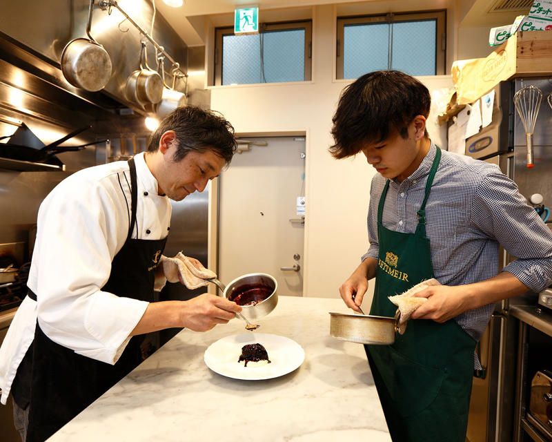 お弁当も可。手仕事の温かみが伝わるこだわり定食『キッチン ホーリー』, 『キッチン ホーリー』店舗詳細, 子供からお年寄りまでミートソースの虜（とりこ）に『bottega 柏店』, 『bottega 柏店』店舗詳細, 希少豚「林SPF」を岩塩で味わうとんかつ定食『とんかつ瓢（ひさご）』, 『とんかつ瓢』店舗詳細, 一度食べたらヤミツキのカシミールカレー『カレーの店 ボンベイ本店』, 『カレーの店ボンベイ』店舗詳細, おかわり自由のサラダもランチの名物『ワイン&amp;クラフトビール肉バル ティグリ』, 『ワイン&amp;クラフトビール肉バル ティグリ』店舗詳細, 噛み締めるほどに旨味弾けるローストポークオーバーライス『食堂endo』, 『食堂endo』店舗詳細, 濃厚なニンニクソースの鹿丼を味わう『クラフトビールとジビエ 地産地消Cafe&amp;Bar Cluster』, 『クラフトビールとジビエ 地産地消Cafe&amp;Bar Cluster』店舗詳細, 楽しみは鮮度がきわだつサラダバー『ザ・ライフ』, 一度では口に収まらない！ 名物からあげの定食『わとか食堂 柏豊四季台店』, 『わとか食堂 柏豊四季台店』 店舗詳細, 柏で60年以上愛される町中華『麺処・餃子処 TESHI』, 『麺処・餃子処 TESHI』店舗詳細, 柏野菜の手料理は、体が喜ぶ味わい『Vegetable &amp; fruit 古民家カフェ conaya』, 『Vegetable &amp; fruit 古民家カフェ conaya』店舗詳細, 中国野菜の聖地で味わう独創的な味『中国料理文菜華（ぶんさいか）』, 『中国料理文菜華』店舗詳細, ワインの供は地元の朝採れ野菜料理『クアトロ・スタジオーネ』, 『クアトロ・スタジオーネ』店舗詳細, 1、2人なら、店主との会話も楽しいカウンターへ『お料理 なかき』, 『お料理 なかき』店舗詳細, ハレの日に出かけたい中華の名店『老中国菜 知味斎』, 『老中国菜 知味斎』店舗詳細, 余韻の長～い郷土料理とワインを『Trattoria Chicco』, 味わうほどに痛感するナポリへの心意気『Pizzeria Tintarella』, 皿に凝縮された手仕事の結晶『BISTRO GAVROCHE』