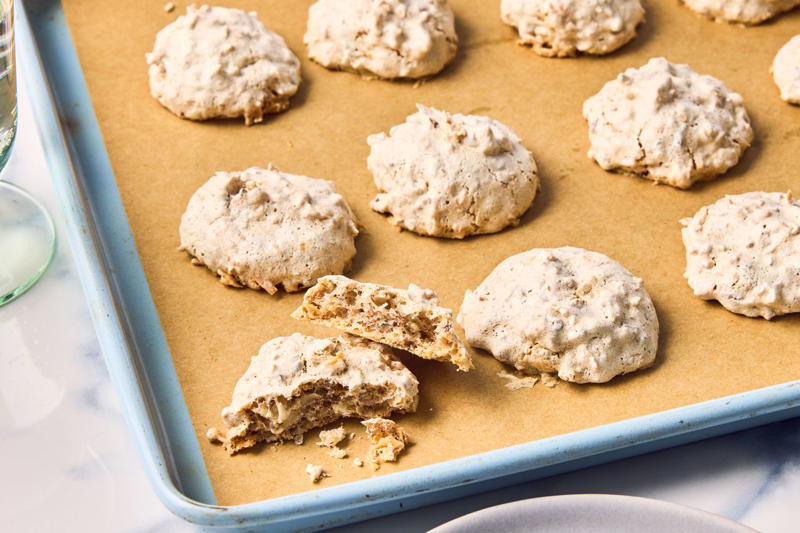 Forgotten Cookies, Chocolate Crinkle Cookies, Soft Oatmeal Cookies, Chewy Molasses Cookies, Pan-Banging Chocolate Chip Cookies, Strawberry Shortbread Cookies, Walnut Crescents, Coconut Macaroons, Oatmeal Chocolate Chip Cookies, Easy Peanut Butter Cookies