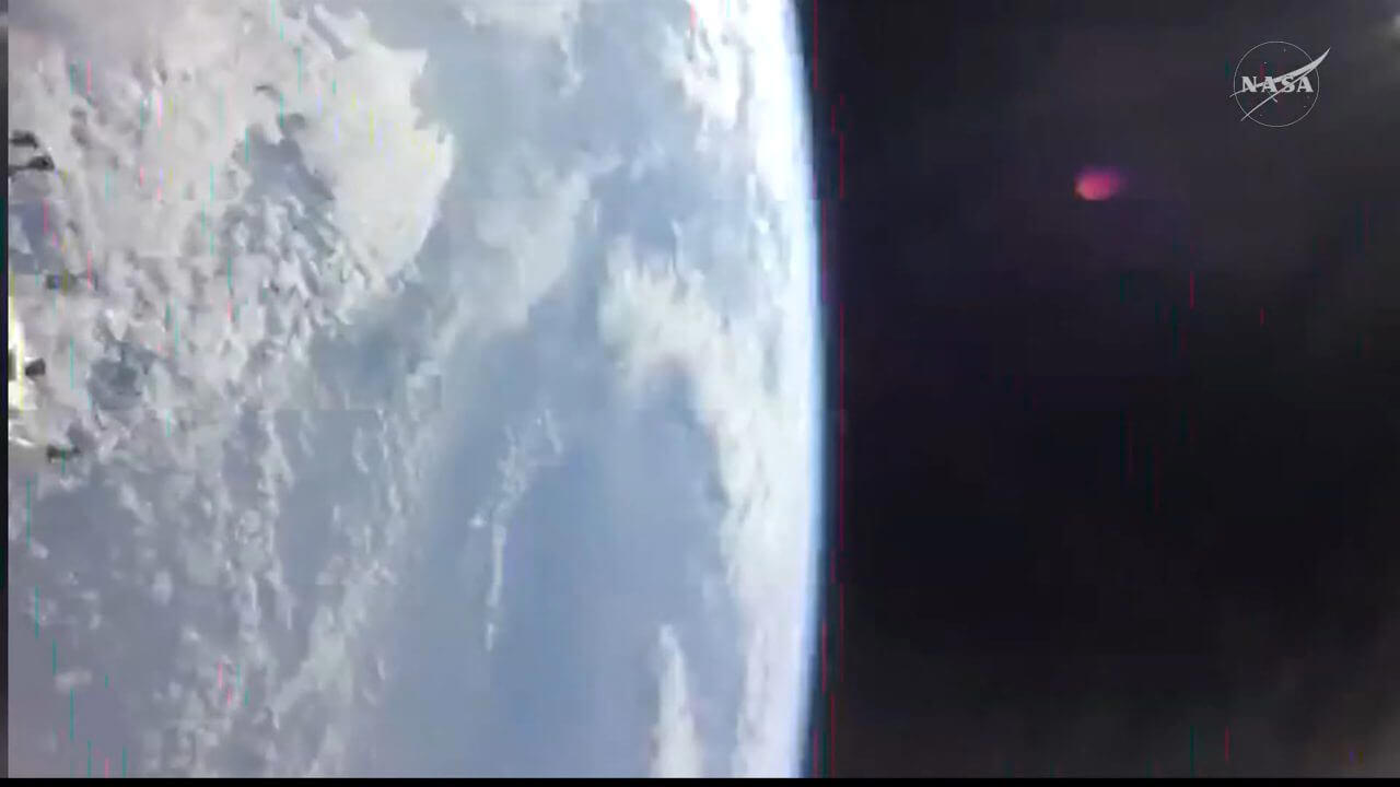人類が53年ぶりに地球周回軌道を離脱, スペースシャトルから受け継がれた主エンジン, 宇宙船の近傍運用テストを完了, テスト飛行ならでは？の小さなトラブルも, 飛行3日目の主なスケジュール