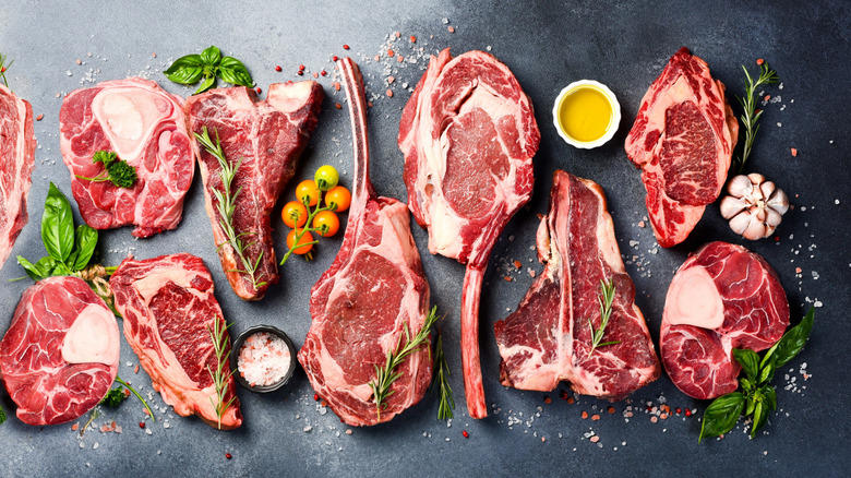 Not knowing how you like your steak, Not reading the menu carefully, Failing to research the restaurant beforehand, Not sharing with the table, Expecting to be in and out quickly, Pouring sauce on immediately, Not understanding why different steaks are priced differently, Only focusing on familiar cuts of beef, Not asking your server questions