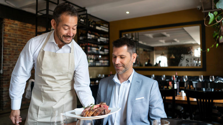 Not knowing how you like your steak, Not reading the menu carefully, Failing to research the restaurant beforehand, Not sharing with the table, Expecting to be in and out quickly, Pouring sauce on immediately, Not understanding why different steaks are priced differently, Only focusing on familiar cuts of beef, Not asking your server questions