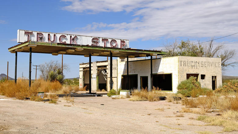 Potosi Mine, St. Thomas Ghost Town, Goodsprings Ghost Town, Hidden Forest Cabin, Methodology