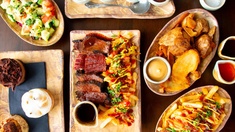 Not knowing how you like your steak, Not reading the menu carefully, Failing to research the restaurant beforehand, Not sharing with the table, Expecting to be in and out quickly, Pouring sauce on immediately, Not understanding why different steaks are priced differently, Only focusing on familiar cuts of beef, Not asking your server questions