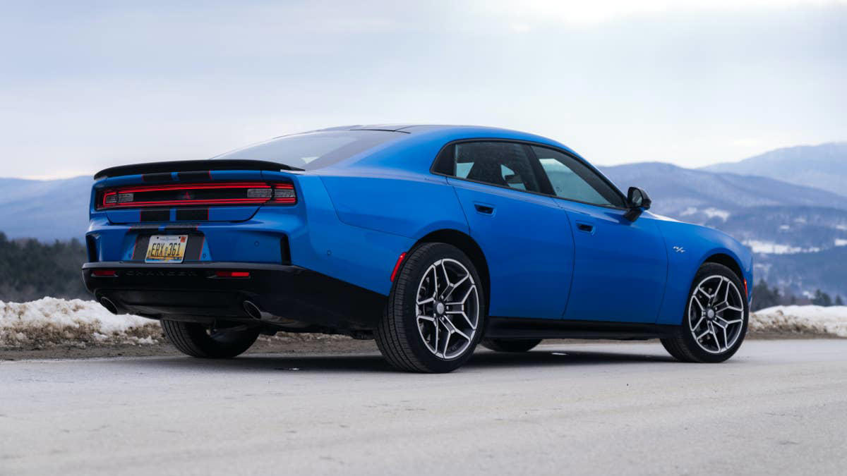 The Comeback We Didn't Expect, Chrysler's Much-Needed Second Model, Ford's Plan, GM to Give Buick a Sedan?