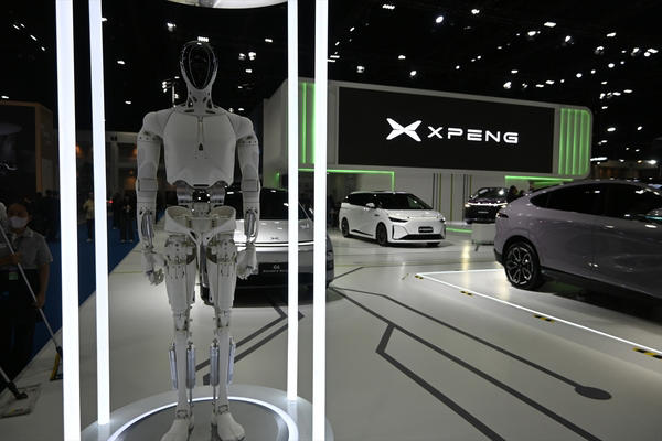 モーターショーは年間の2割を売る重要な新車販売の場, シェアを伸ばし、ショーにも数多く出展する中国ブランド, タイで生産する「ランドクルーザーFJ」を発売, 中国生産のEVを持ち込んだホンダとマツダ, ハイブリッドを展示した日産と三菱自動車, 中国EVがどこまで普及するのかに注目