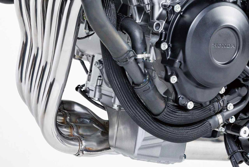 ホンダ「CB400 SUPER FOUR E-Clutch Concept」エンジン解説, ホンダ「CB400 SUPER FOUR」新旧エンジン比較, ホンダ「CB400 SUPER FOUR E-Clutch Concept」各部装備解説, おすすめ関連記事