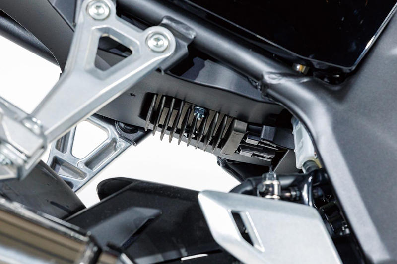 ホンダ「CB400 SUPER FOUR E-Clutch Concept」エンジン解説, ホンダ「CB400 SUPER FOUR」新旧エンジン比較, ホンダ「CB400 SUPER FOUR E-Clutch Concept」各部装備解説, おすすめ関連記事