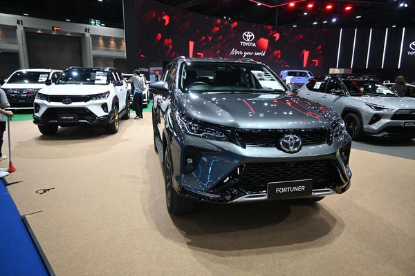 モーターショーは年間の2割を売る重要な新車販売の場, シェアを伸ばし、ショーにも数多く出展する中国ブランド, タイで生産する「ランドクルーザーFJ」を発売, 中国生産のEVを持ち込んだホンダとマツダ, ハイブリッドを展示した日産と三菱自動車, 中国EVがどこまで普及するのかに注目