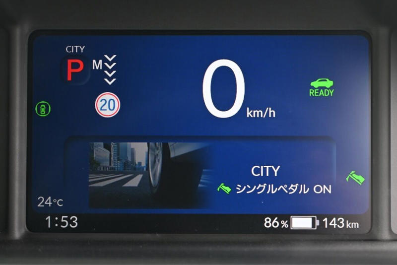 ホンダらしいFUNを追求, EV時代の「走る楽しさ」とは, 当時を知る世代とその息子をロックオン?, 純正アクセサリーでブルドッグ感マシマシ!, 【フォトギャラリー】ホンダ「スーパーワン」