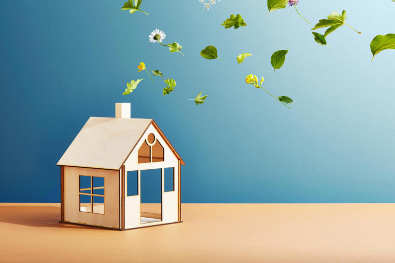 ZEHとは？住宅の新常識を解説, ●ZEHに欠かせない3つの要素, ZEH化による経済メリット, ●光熱費を削減できる, ●快適で健康的な住空間になる , ●CO2の排出量を減らし、地球温暖化対策に貢献できる, ZEHのデメリットとは？後悔しないための注意点, ●専門の工務店選びが難しい, ●初期費用の負担。蓄電池の導入のし方 , ●予算がなければ「0円ソーラー」も, ZEH補助金はいつまで？新築・リフォームで活用できる優遇制度, ●現在の補助金制度の概要 , ●申請時に注意すべき点 , ZEHで叶える、サステナブル・ライフ