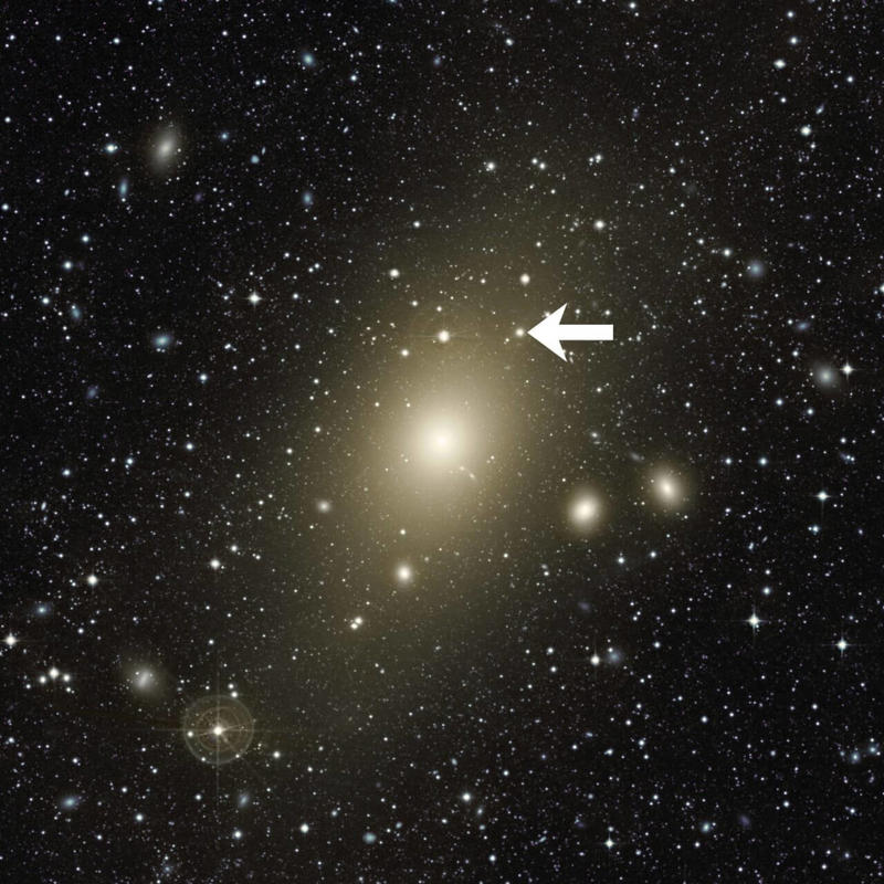 銀河のサイズに不釣り合いなほど重いブラックホール, 原因は銀河団の過酷な環境？ 星々を剥ぎ取られた銀河の姿, 「中心からズレたブラックホール」は合体時に弾き飛ばされた？, 重すぎるブラックホールは銀河進化の謎を解く“タイムカプセル”
