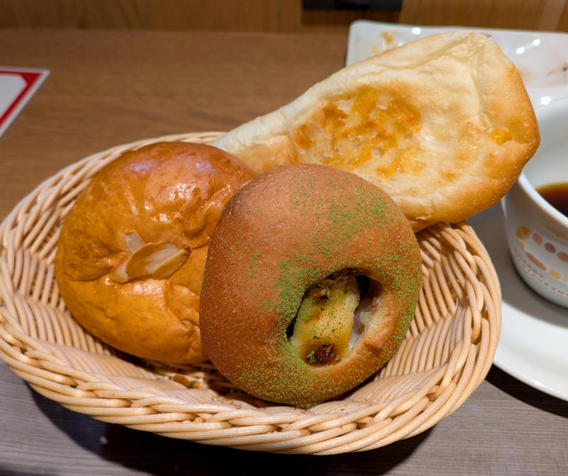 ・いつの間に、昼から食べ放題を, ・食べ放題のルール, ・パン好きには楽園, ・おそらくミニキューブパンチョコが1番人気, ・単品価格で計算すると余裕で元が取れる, ・今回訪問した店舗の情報