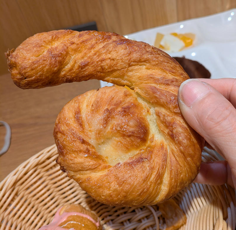 ・いつの間に、昼から食べ放題を, ・食べ放題のルール, ・パン好きには楽園, ・おそらくミニキューブパンチョコが1番人気, ・単品価格で計算すると余裕で元が取れる, ・今回訪問した店舗の情報