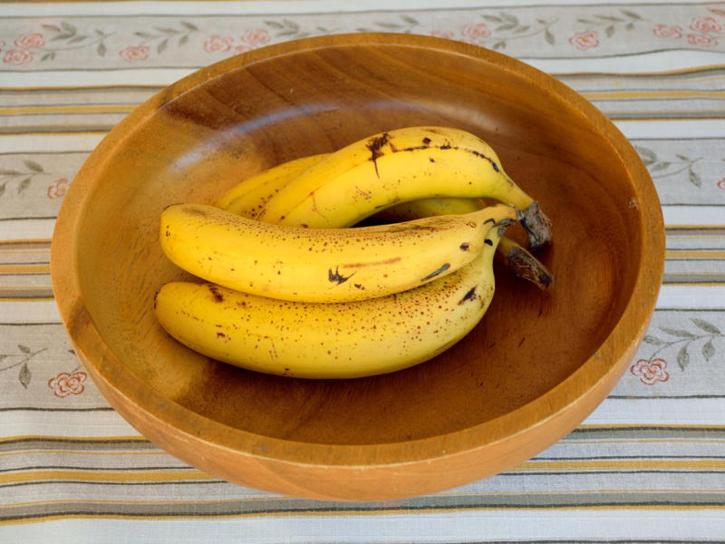Why Fruit Flies Are On Banana Skins, The Simple Hack To Prevent Fruit Flies, I Tried It – Here's What Happened, You Can Try This At Home, The Science Behind This Tip