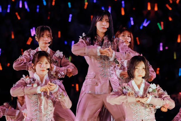 リスタートからの5周年、最新シングルでライブはスタート, 三期生までがつないできた櫻坂46をさらに受け継ぐ四期生, 「GO TO THE 6TH YEAR」のメッセージで本編は終了, 森田ひかる「再生を選んでよかった」と号泣, 「5th YEAR ANNIVERSARY LIVE」セットリスト