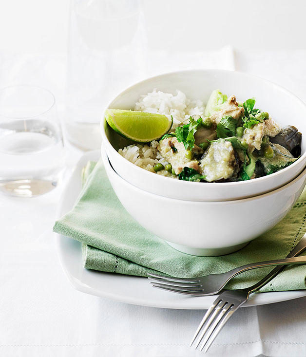 Chicken curries to warm you up from the inside out, Chicken and bamboo-shoot yellow curry with roti and rice , Chiang Mai chicken curry , Ohn no khao swè (Burmese curry chicken noodle soup) , Palisa Anderson’s gaeng keow wan gai (Thai green chicken curry)