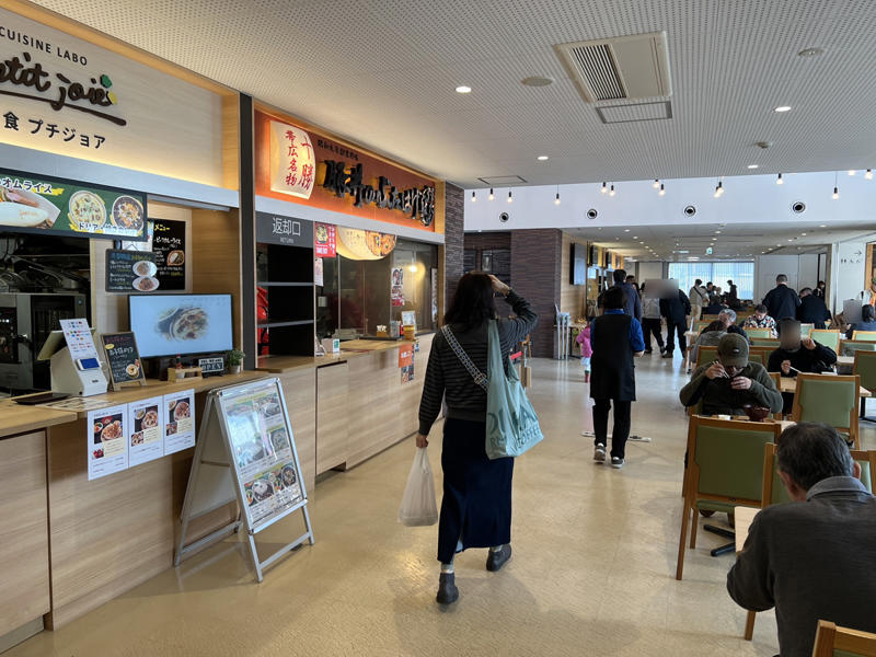 ・個人的に良かった点, ・通りすがりでも地を感じられる, ・敷地内に有名メーカーの工場が, ・工場で知った秘密の商品, ・店員さんに話を聞いてみた, ・今回紹介した道の駅の情報