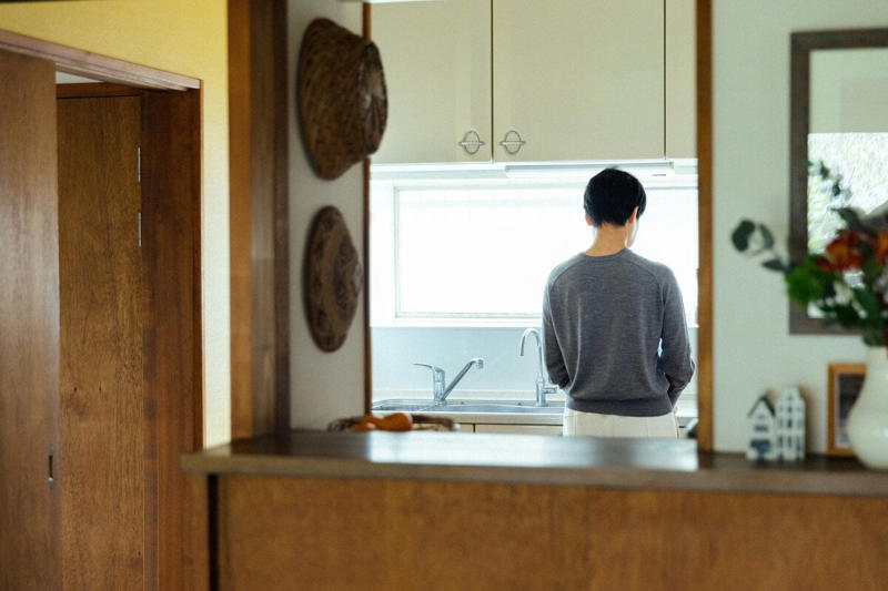 少なすぎず、もちすぎない, コンパクトな暮らしに合うものを選び直したい, ひとつ買ったら、ひとつ手放す, 「上手な手放し方」をもって、余白をキープ