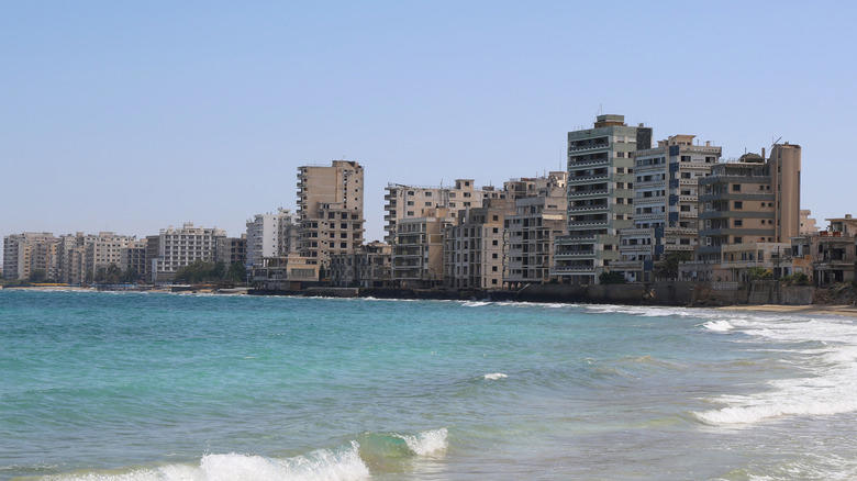 Varosha, Cyprus, Salton Sea, California, United States, Plymouth, Montserrat, Kupari Resort Area, Croatia, Burj Al Babas, Turkey, Elkmont Resort Town, Tennessee, United States, Chacaltaya, Bolivia, Grossinger's Catskills Resort, New York, United States, Bokor Hill Station, Cambodia, Villa Epecuén, Argentina, Dhanushkodi, India, Methodolgy
