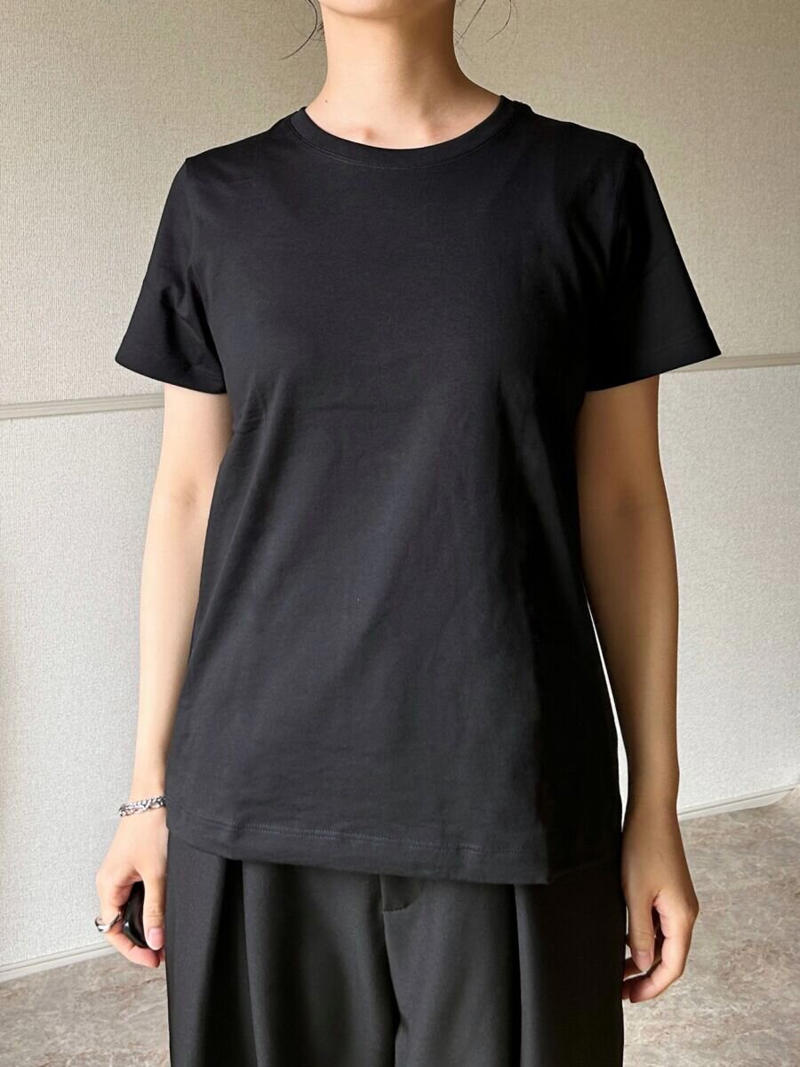 なめらかな肌触り♡スーピマコットンT, Style①シルエットで魅せる、大人バランス, Style②レースでひとさじ、黒Tの抜け感アップ, Style③シャツアレンジで更新。黒Tを爽やかに