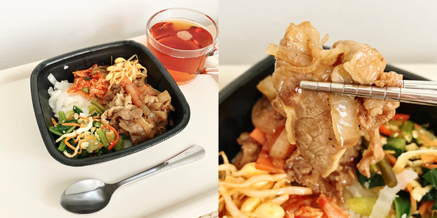 ほっともっとの公式サイトで、7700件を超える評価の「焼肉ビビンバ弁当」を食べてみました！, お肉と野菜がたっぷり摂れる、ボリューム満点のビビンバ弁当です！, お好みで、タレの量を調整して食べられます。, 5種の具材と特製旨辛ダレの相性はバツグン！, CANDY TUNEも、その本格的な味わいを絶賛していましたよ。, やみつきになる旨辛弁当でした。