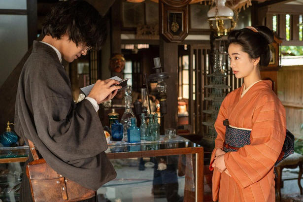 謎の青年・シマケンの言葉がりんを動かす, 直美、捨松に身分を偽り鹿鳴館のメイドへ, メアリーとの別れと、どんな手を使ってでも生き抜く決意, 謎の青年「シマケン」の沼にハマる視聴者続出　直美の貪欲な生命力にも反響