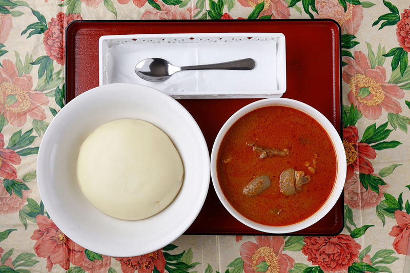 カメルーン料理のキモは「出汁」だった『DELICE INTERCONTINENTAL RESTAURANT AND BAR』【蒲生】, リベリア×フィリピン夫妻が営むアフリカンスーパー『T.E.D.S International Food Store Soka Saitama』【草加】, ガーナ料理の決め手は旨辛調味料「シト」！『Amazing Grace』【新田】, いかにしてコミュニティーが形成されていったのか, 明るく元気なパワーの源、アフリカ料理の魅力とは？