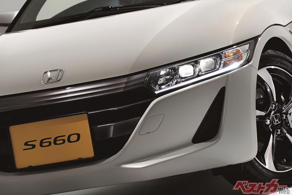 「世界で愛された名車がモチーフのオフローダー」　トヨタ・FJクルーザー, 「名を変えて復活した!? 　往年のスポーツセダン」　日産・スカイライン, 「一世を風靡した快速ワゴンの後継モデル」　スバル・レヴォーグ, 「憧れのスーパーカーを想起させる軽スポーツ」　ホンダ・S660
