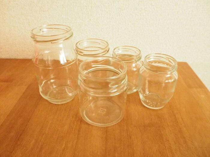 瓶のラベルを"一発で"剥がす方法, ラベルに熱風を当てるだけ, ペロンと剥がせます。気持ちいい！！！, 意外とガンコなのが裏面シールや蓋のシール, 5分でキレイに剥がれました。すっきり♡